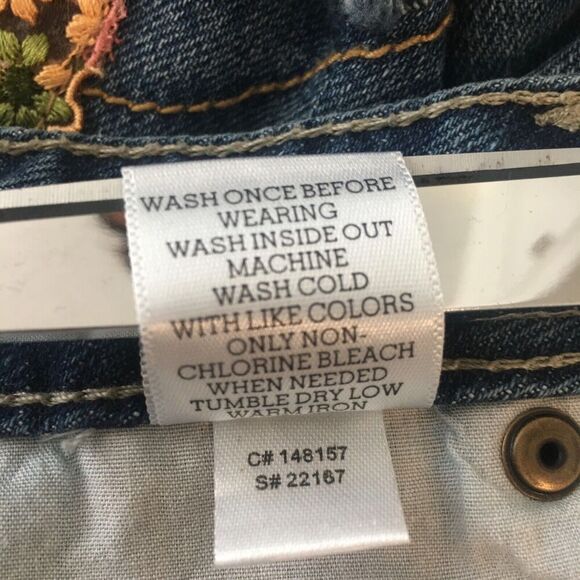 ALTAR'D STATE Boho Floral Embroidered Ribbon Fringe Hem Denim Jean Shorts 28 - Picture 7 of 7